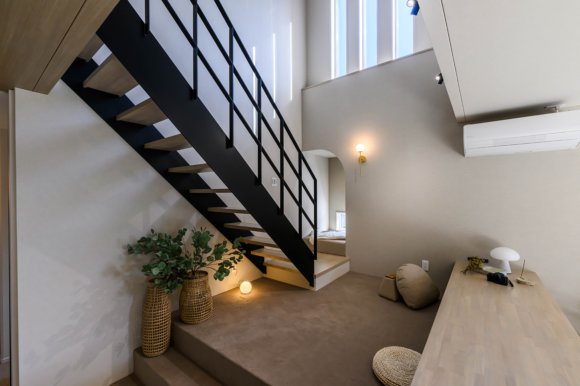 1.5階のスキップカウンター＋ヌック