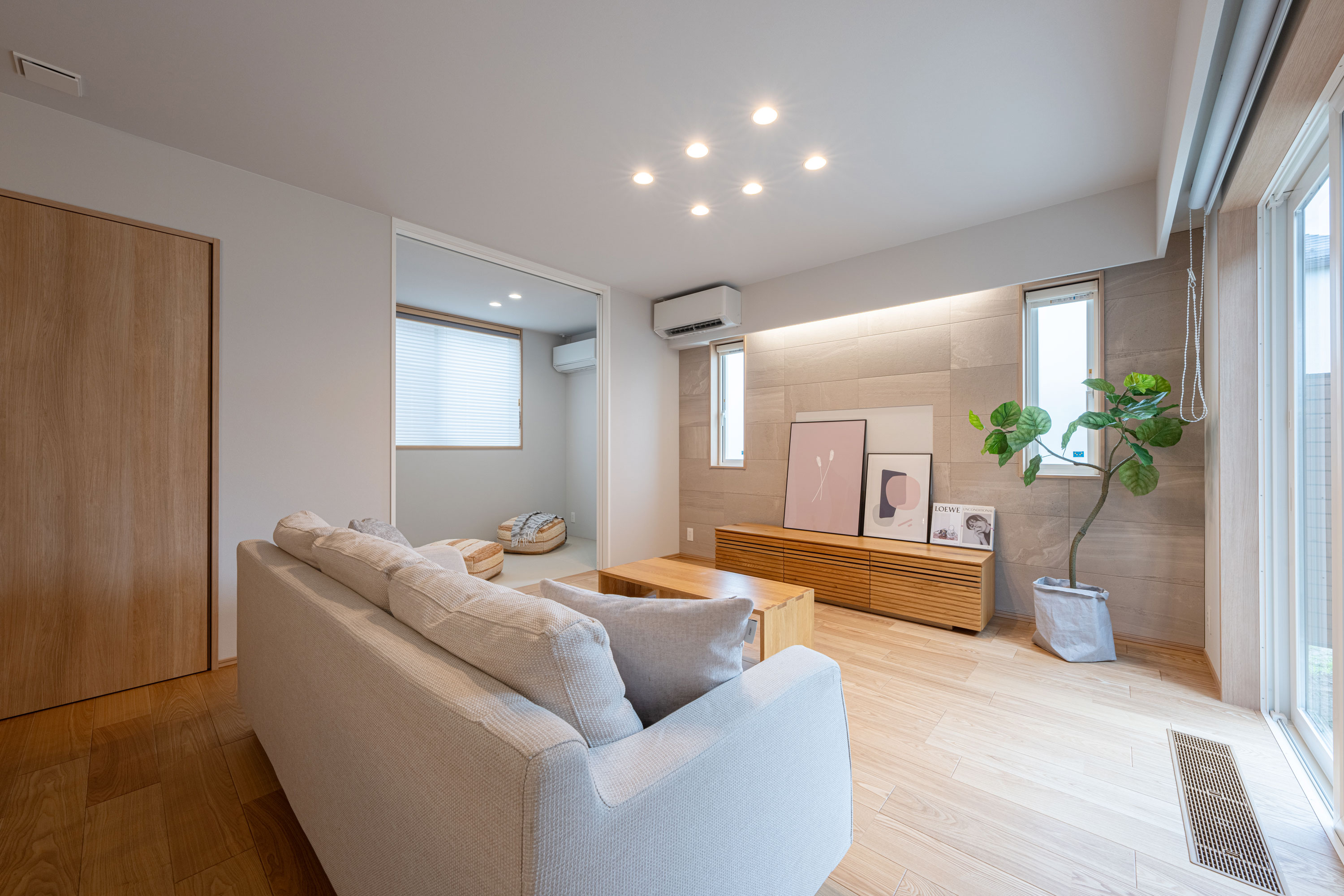 明るく開放的な空間で、子どもの成長を見守る家｜石友ホーム｜建築実例